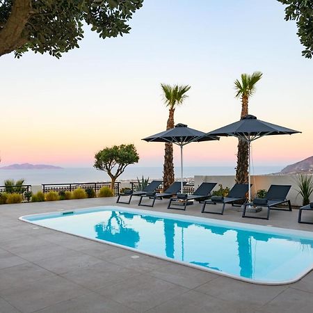 אימרוביגלי Grand Villa Santorini מראה חיצוני תמונה