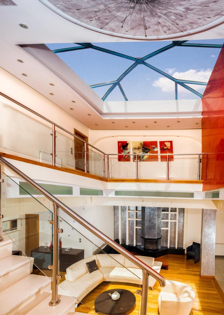אימרוביגלי Grand Villa Santorini מראה חיצוני תמונה