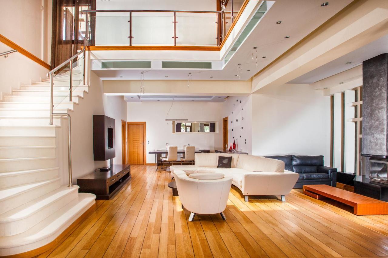 אימרוביגלי Grand Villa Santorini מראה חיצוני תמונה