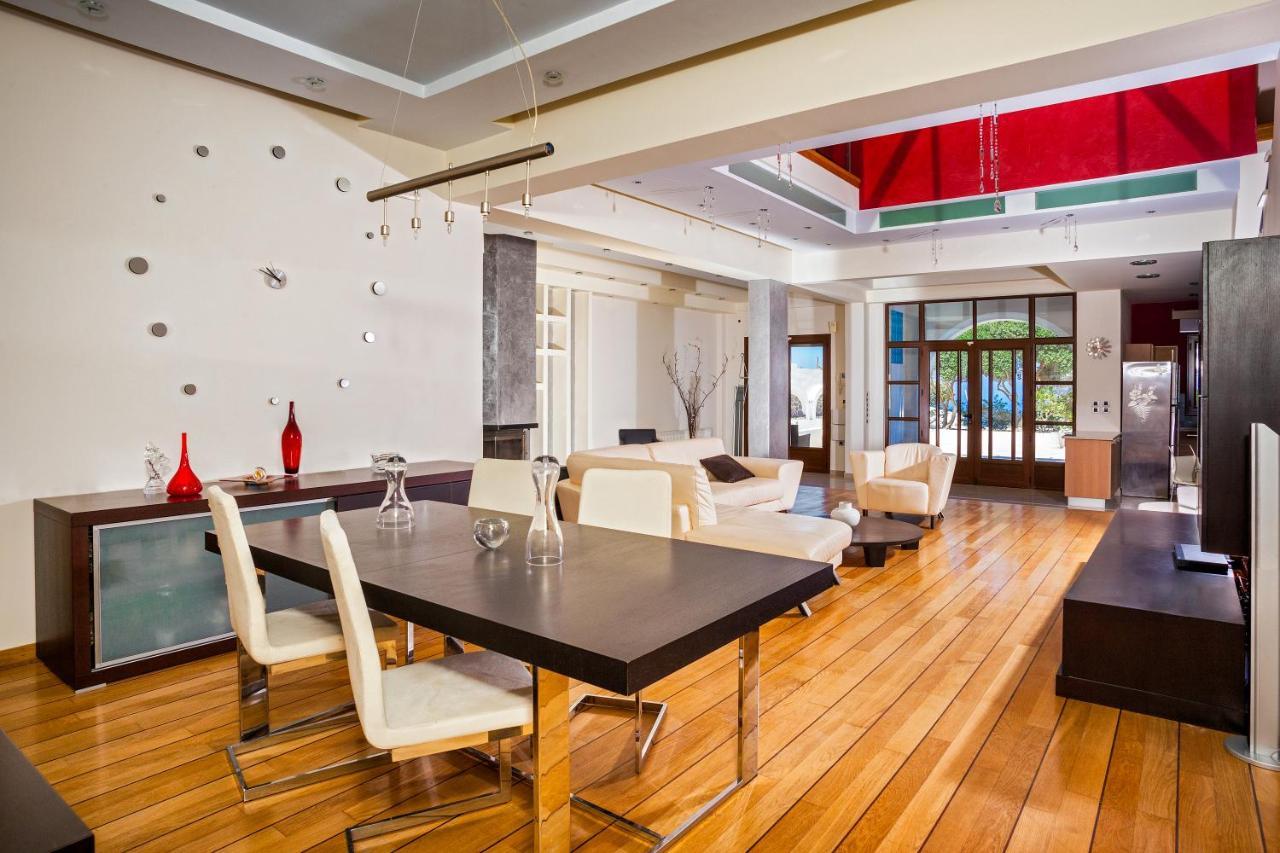 אימרוביגלי Grand Villa Santorini מראה חיצוני תמונה